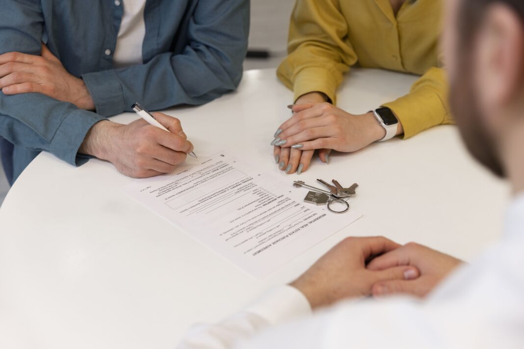 Qué aspectos debes tener en cuenta antes de firmar un contrato de arrendamiento